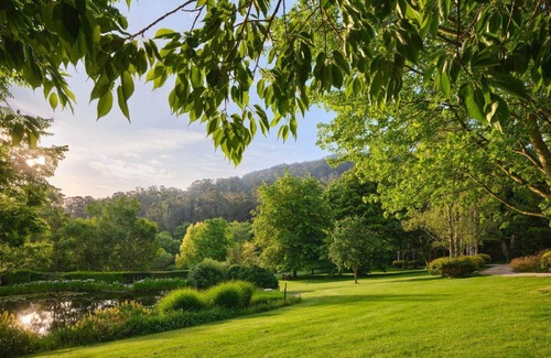 Mount Macedon House | Tieve Tara Summary: E