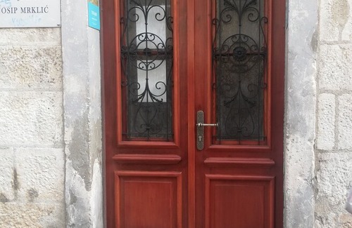 Old Town Hotel | Tifani Luxury Rooms