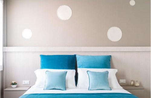 Burano House | Tiffany Silver