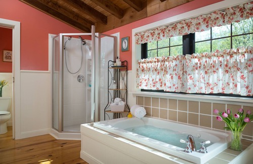 Bonnerdale Bed & Breakfast | Tiffanys Bed & Breakfast