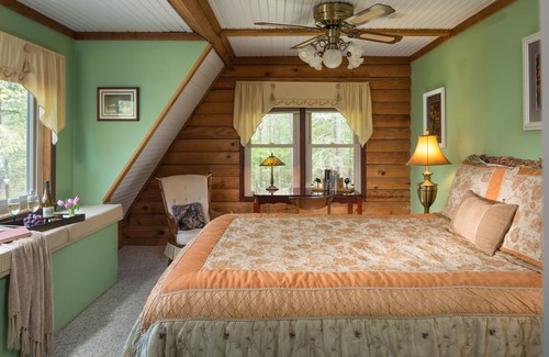 Bonnerdale Bed & Breakfast | Tiffanys Bed & Breakfast