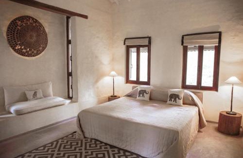 Bardia Resort | Tiger Tops Karnali Lodge