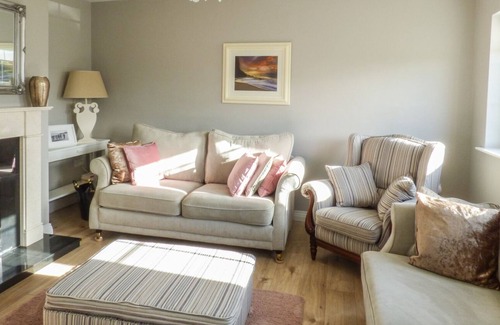 Rosslare Cottage | TIGH BAWN, family friendly in Rosslare Strand, County Wexford