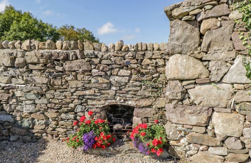 Cornamona Cottage | TIGH MHICHEAL PHAIDIN, family friendly in Clonbur, County Galway