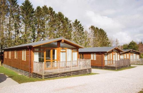 Tilford Resort | Tilford Woods Lodge Retreat