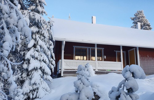 Rovaniemi Ski Chalet | Tilhi Chalet