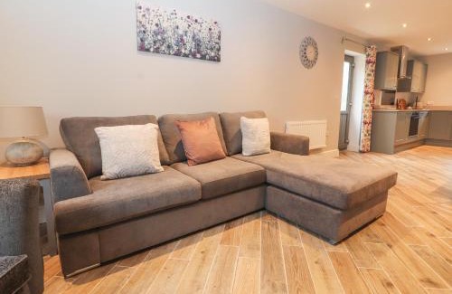 Mouldsworth House | Timadon Cottage