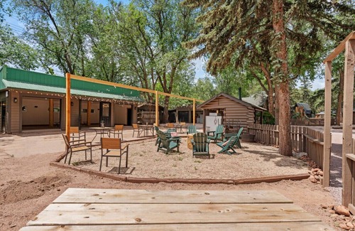 Colorado Springs Cabin | Timber Lodge Cabin #16