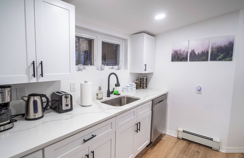 West Milford Cabin | Timber Lodge: Hot Tub, Fireplace & Fun for All !