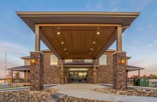 Staples Hotel | Timberlake Hotel