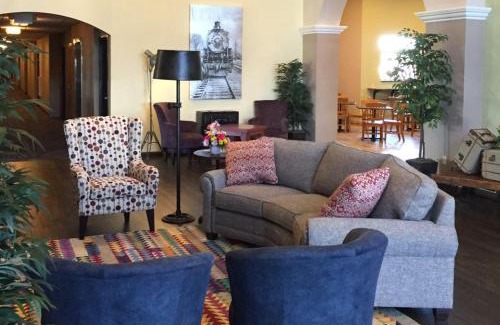 Staples Hotel | Timberlake Hotel