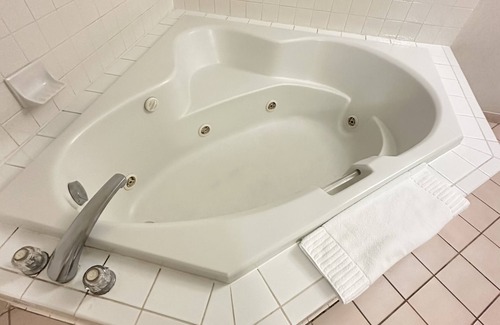 Castle Rock Hotel | Timberland Inn & Suites