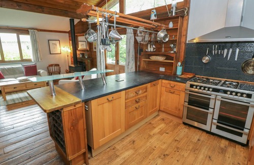 Cosheston Cottage | TIMBERTWIG LODGE, pet friendly, with open fire in Pembroke