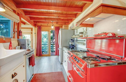 Cedar Glen Cabin | Time Capsule - 1930s Cabin