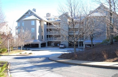 Chestnut Springs Condo | Time to Book for Spring and Summer.Amazing Views and 5-Star Amenities
