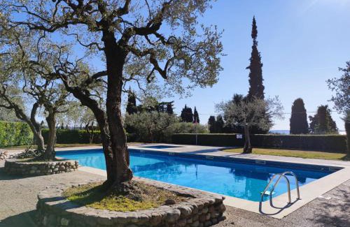 Corno House | TINA HOME LAKE VIEW