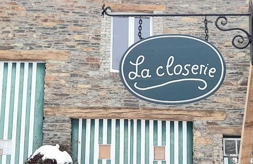 Bouillon Apartment | Tiny Closerie