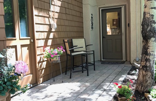 Elkhorn Village Apartment | Tiny Condo, Quietly Nestled in Sun Valley