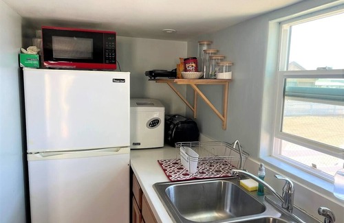 San Tan Valley Apartment | Tiny Cowboy Stay-Pool/Horse Stall/BBQ