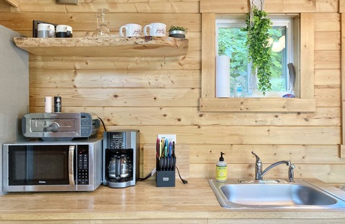 Weaverville House | Tiny Harmony House @ Camp Driftwood Asheville