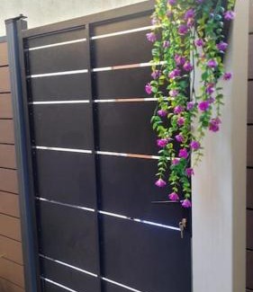 Faubourg Apartment | Tiny house au cœur de la petite Rome Française