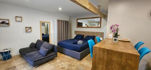 Faubourg Apartment | Tiny house au cœur de la petite Rome Française