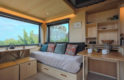 Langueux House | Tiny House 'Bada' with Sea View, Nordic Bath, Private Terrace and Wi-Fi
