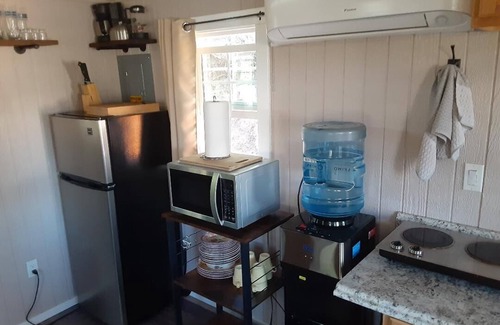 Montague Cabin | Tiny house on private 20 acres along the Klamath River.