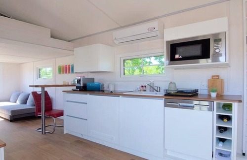 Priort Apartment | Tiny house paradise, 30sqm, 2 sleeping galleries, small kitchen, max. 3 people