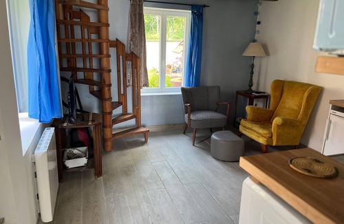 Teilhet House | Tiny house with a beautiful view in 63560 Teilhet