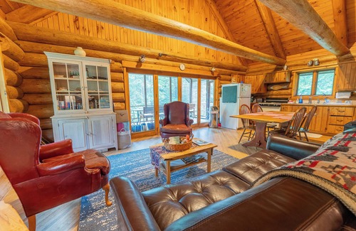 Covington Cabin | Tioga Falls Cabin:Ultimate Summer Retreat – Canoeing, Fishing & Fun!