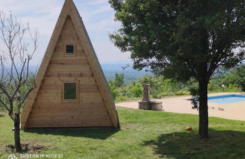 Vancia - Crepieux Apartment | Tipi en bois tout équipé avec balnéo