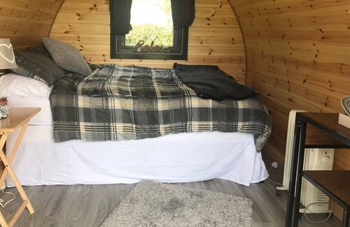 Vale of Glamorgan Cabin | Tipiretreats