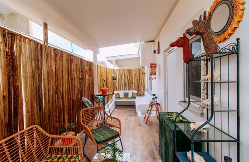 Tunguu House | Tipsy Gipsy House: Where the wild things live