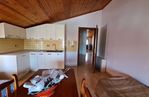Kamez House | Tirane Tranquility Cottage