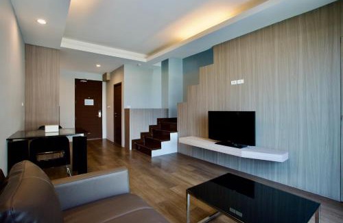 Bang Sao Thong Hotel | Tisha Hotel ABAC Bangna
