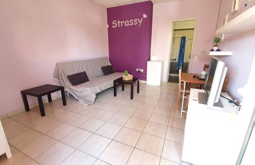 Markopoulon Apartment | TK1-George Apartments by the Airport