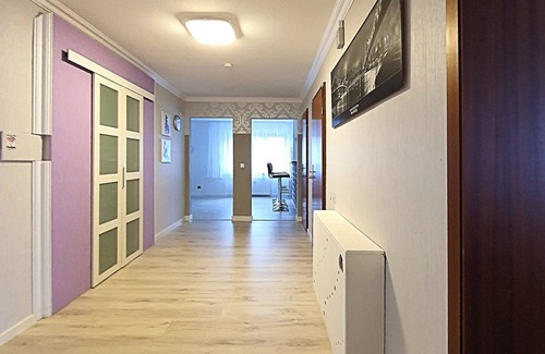 Kaiserslautern Apartment | TLA : Wide A (°) <(