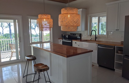 Morris Settlement House | TLSea Private Beachfront Home with Gazebo on Sunset Beach