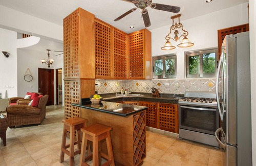Tulsayab Villa | tnGorgeous Oceanfront Villa with Private Pool & Dock