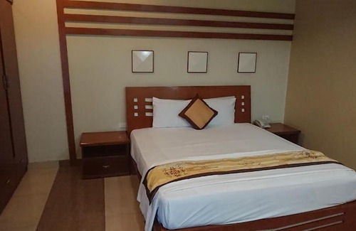 Gia Lam Hotel | Toàn Thắng Hotel - 227 Phan Đăng Lưu - by Bay Luxury