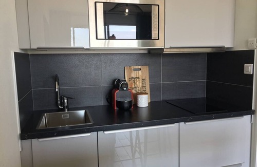 Lyon City Centre Apartment | To complete