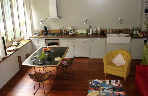 Quartier de la Folie-Mericourt Apartment | To rent small charming house (70m2), 2 p!ecies, the center of Paris