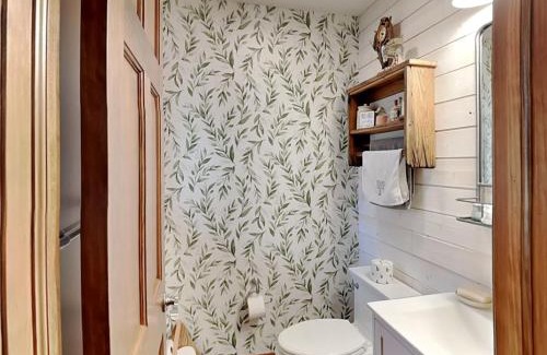 Blakeslee House | To The Point
