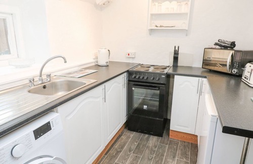 Mabe Cottage | TOADSTOOLS, pet friendly, character holiday cottage in Penryn