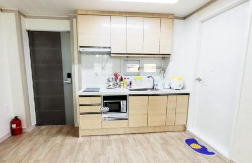 Pohang House | Tobang Red Clay Pension