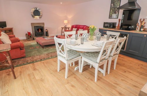 Hallington Cottage | TODRIDGE BARN, pet friendly, character holiday cottage in Corbridge