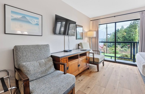 Tofino Hotel | Tofino Motel Harborview