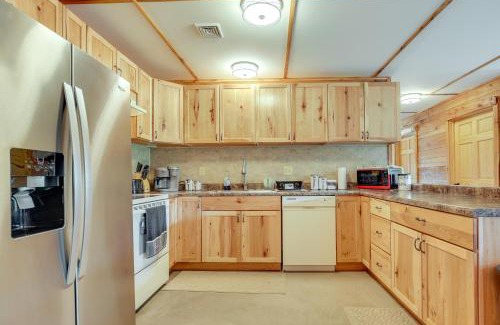 Toivola House | Toivola Home with Fire Pit 8 Mi to Lake Superior!