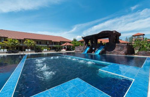 Kampung Pasir Sotong Resort | Tok Aman Bali Beach Resort @ Beachfront